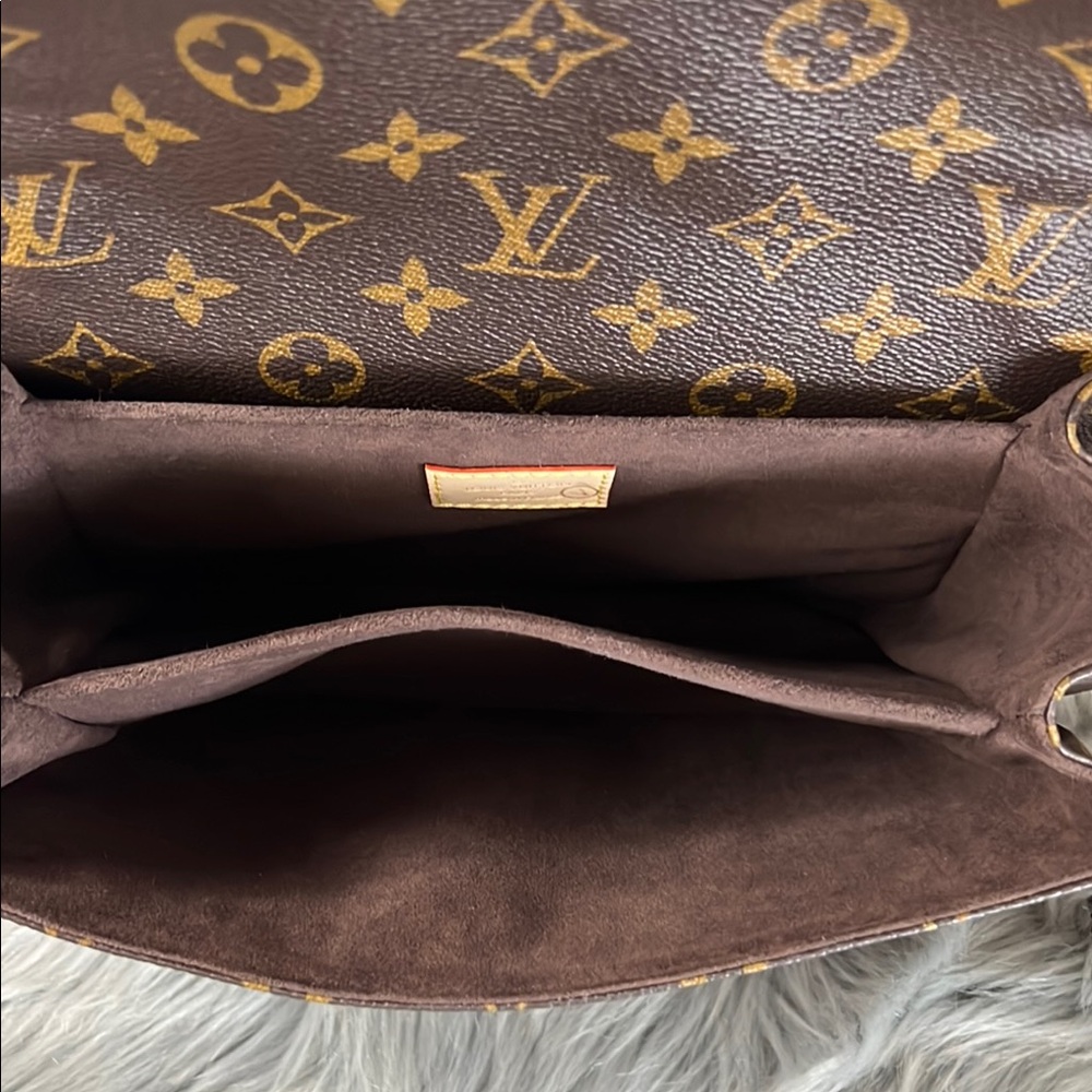 NWT Louis Vuitton Pochette Métis in Monogram Canvas M44875 - Picture 10 of 13